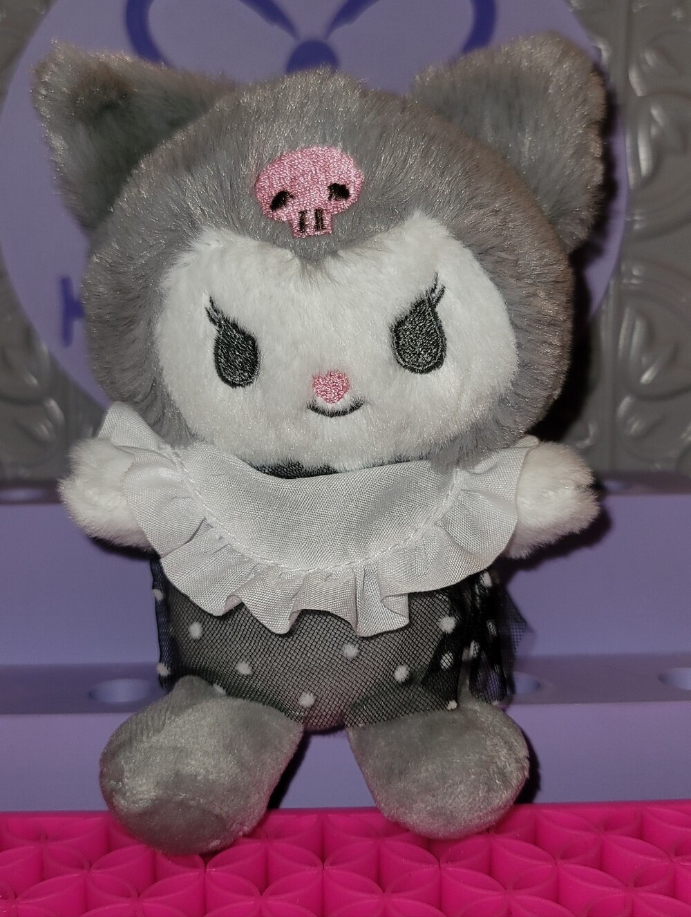 NWT-Gray Kuromi Plush Bag Charm/Keychain with Pink Skull Accent